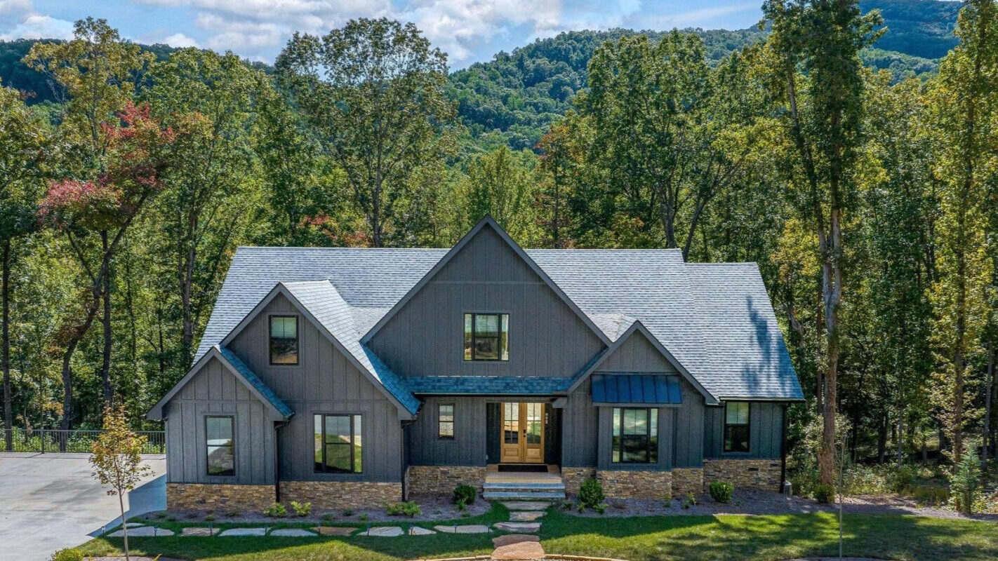 Yonah Mountain Farmhouse in North Georgia near Helen.